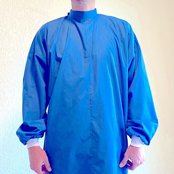 Surgical Gown! Washable Reusable PPE (Personal Protective Equipment) - Picture 7 of 7